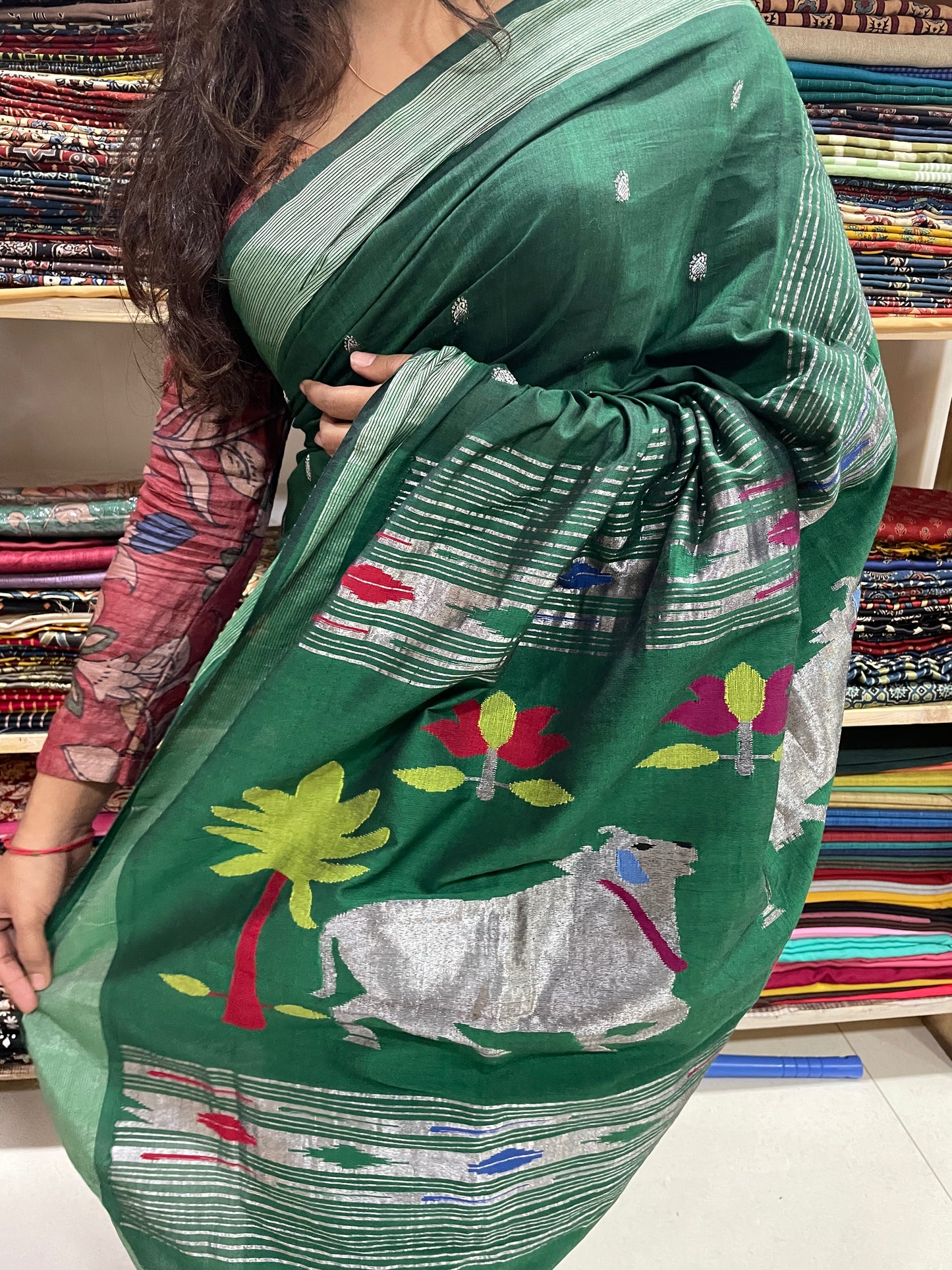 Emerald green Cotton handwoven paithani with Pichwai Pallu - Earthy Blocks