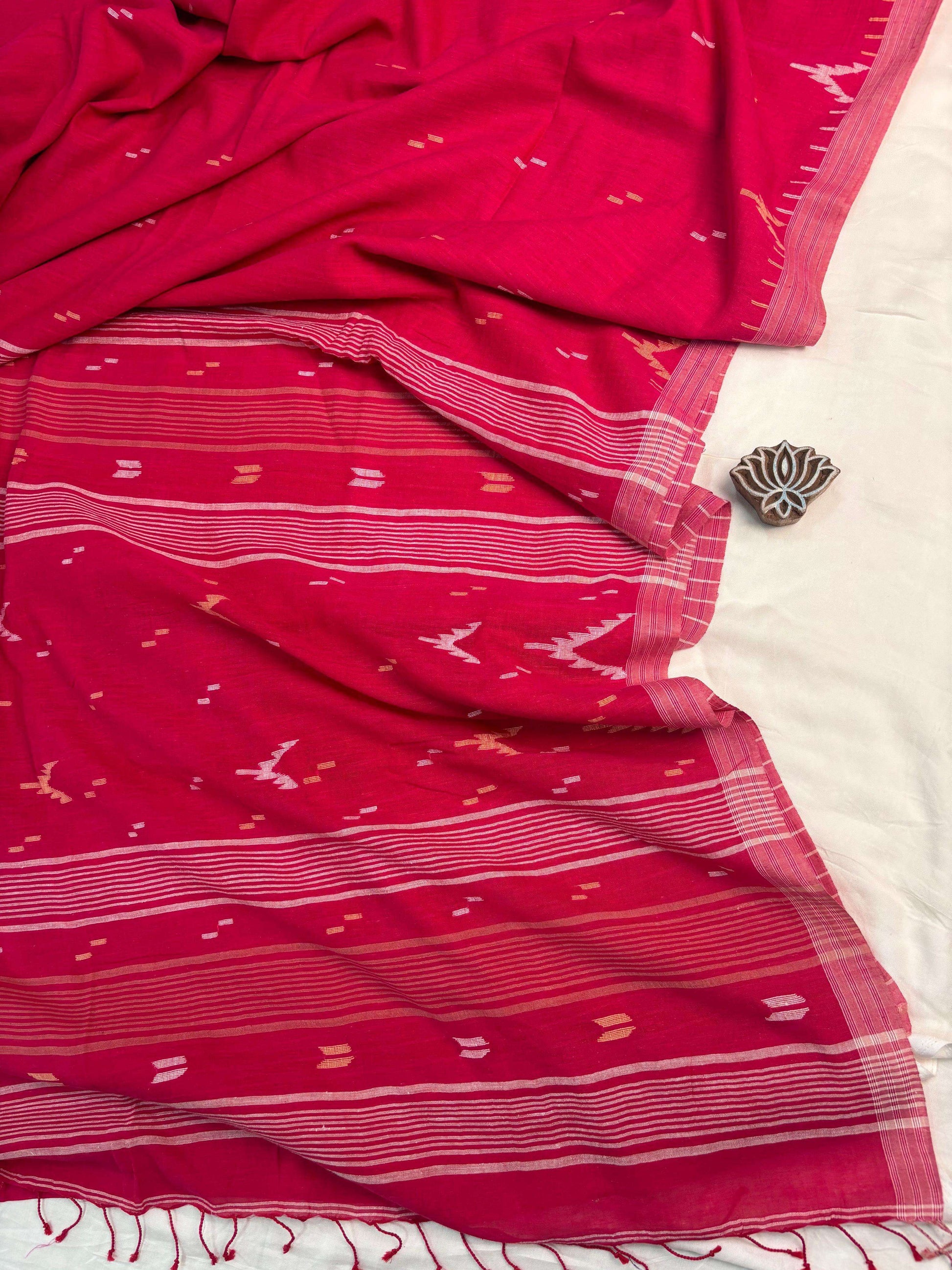 Rani Pink Handloom Pure Cotton Jamdani Saree - Earthy Blocks