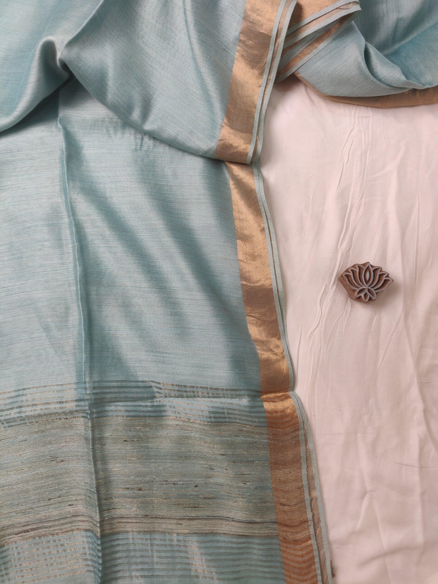 Teal Munga SIlk Handloom Saree - Earthy Blocks